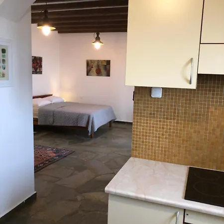 Vigla Stone House Holiday home *